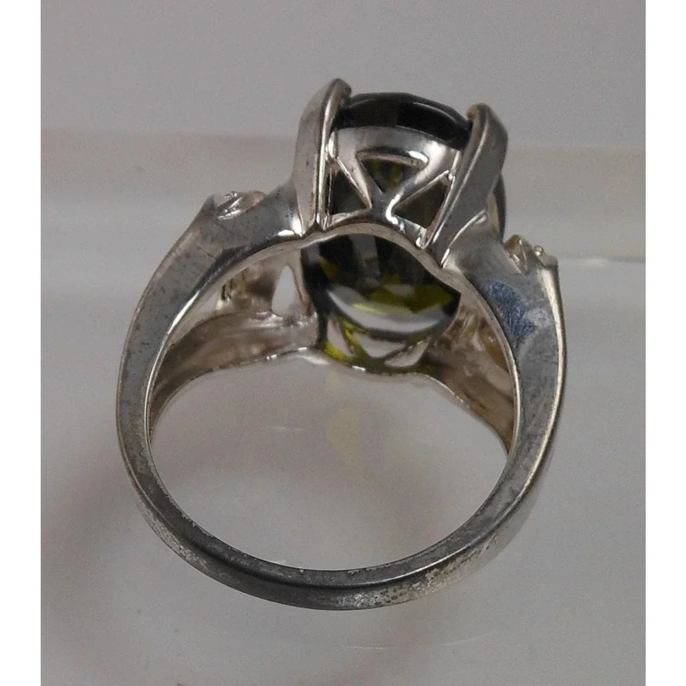 Vintage 1990's Sterling Silver Dark Green CZ Cocktail Statement Ring Size‎ 8